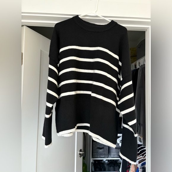 Chunky Crew Neck Sweater - Picture 1 of 6